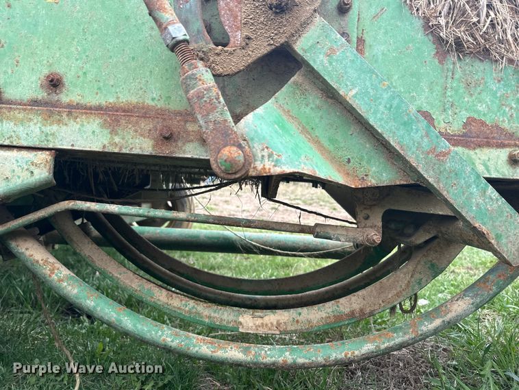 image for item EH5380 John Deere 14T small square baler