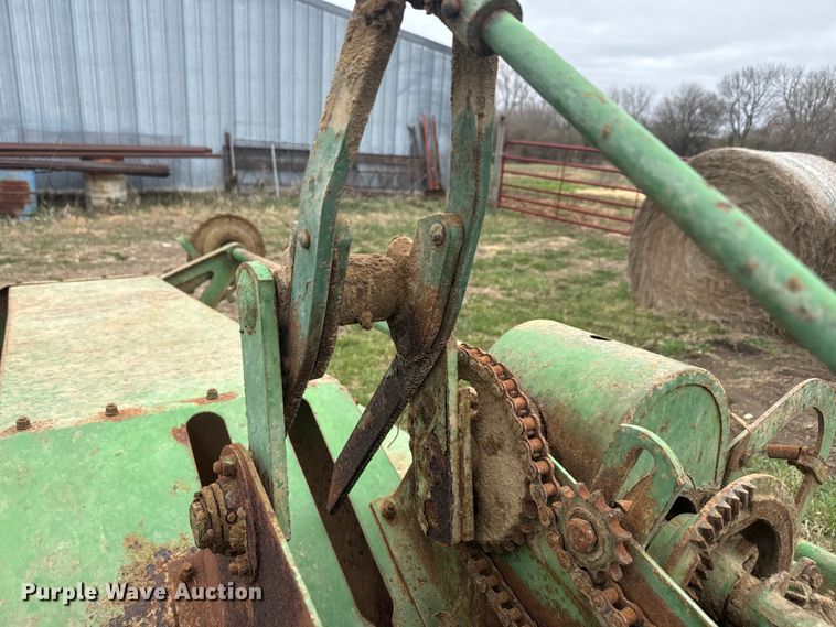 image for item EH5380 John Deere 14T small square baler