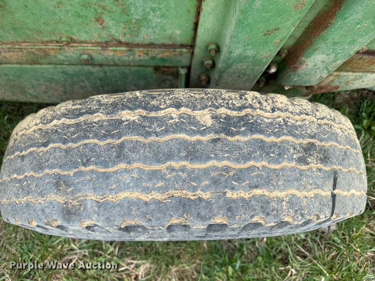 image for item EH5380 John Deere 14T small square baler