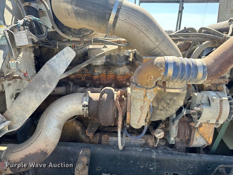 image for item EH5383 1999 Freightliner  FLD grain truck