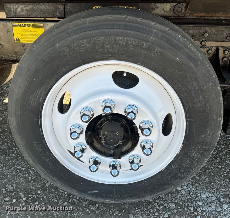 image for item EH5383 1999 Freightliner  FLD grain truck