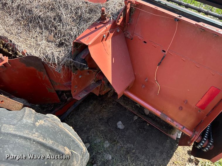 image for item EH5389 1987 Hesston 8200 swather / windrower