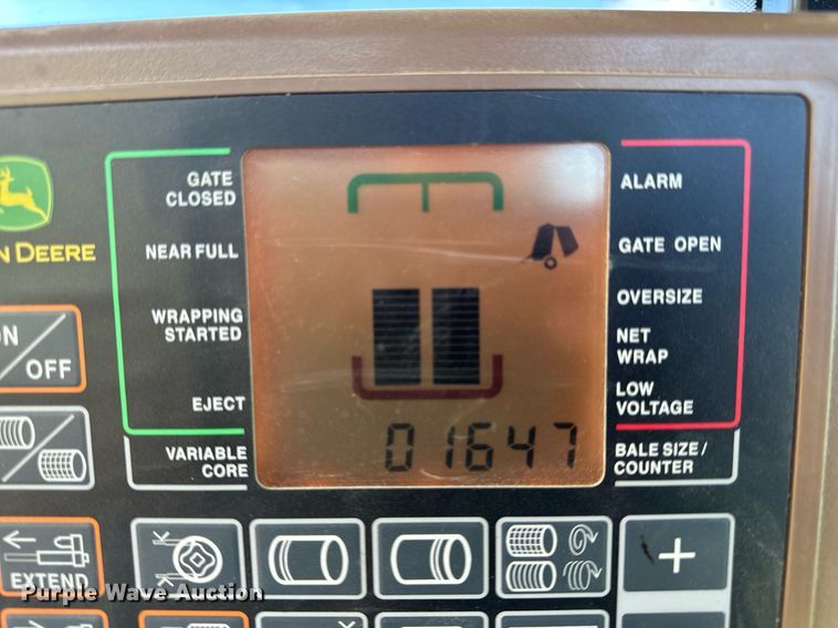 image for item EH6648 2012 John Deere 458C round baler