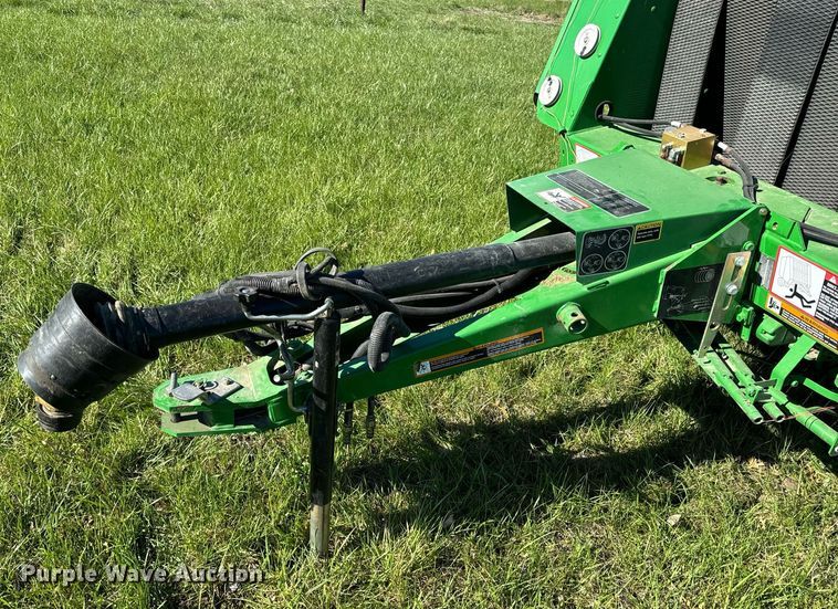 image for item EH6648 2012 John Deere 458C round baler