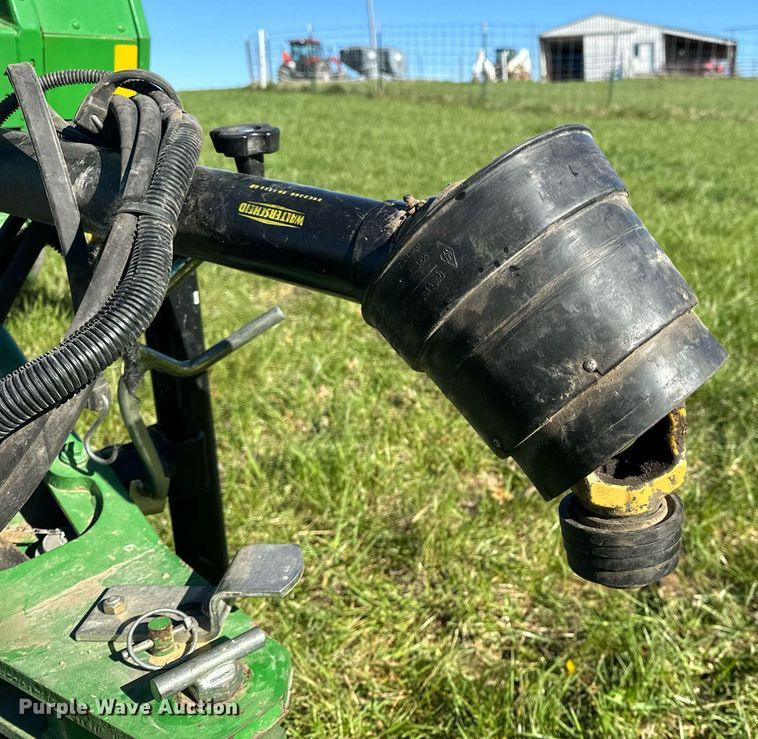 image for item EH6648 2012 John Deere 458C round baler