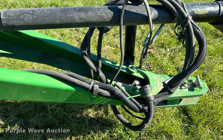 image for item EH6648 2012 John Deere 458C round baler