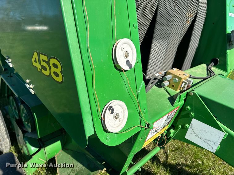 image for item EH6648 2012 John Deere 458C round baler