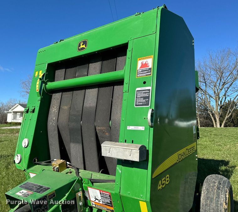 image for item EH6648 2012 John Deere 458C round baler