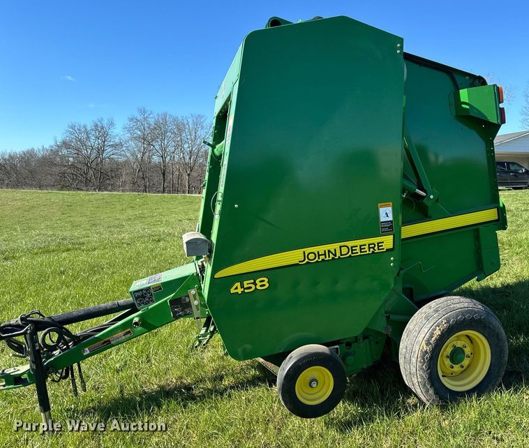 image for item EH6648 2012 John Deere 458C round baler