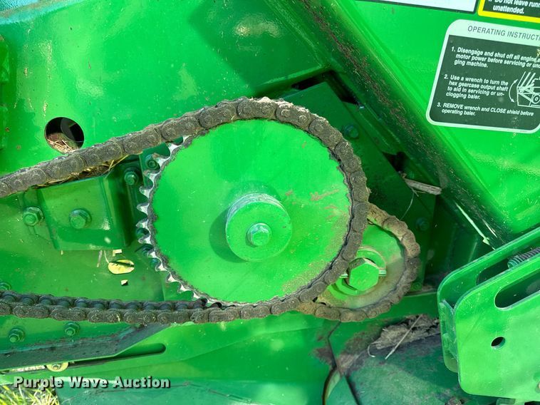 image for item EH6648 2012 John Deere 458C round baler
