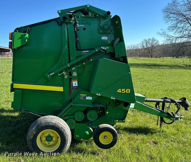 image for item EH6648 2012 John Deere 458C round baler