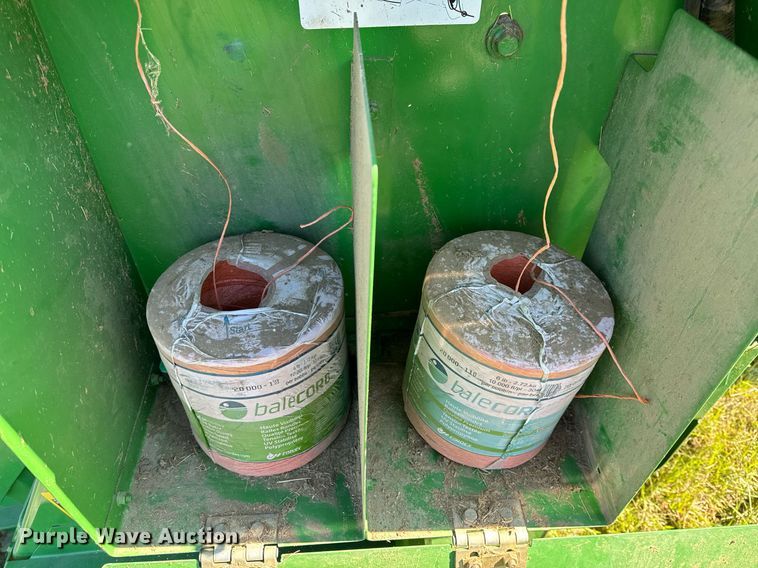 image for item EH6648 2012 John Deere 458C round baler