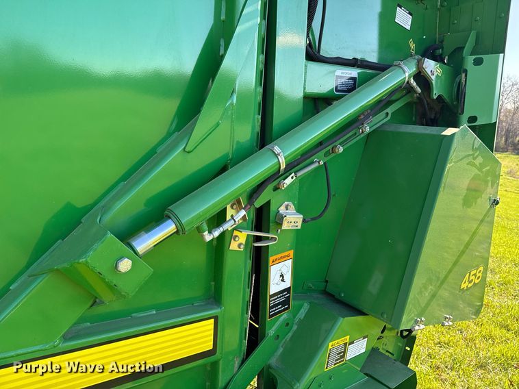 image for item EH6648 2012 John Deere 458C round baler