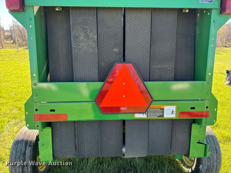 image for item EH6648 2012 John Deere 458C round baler