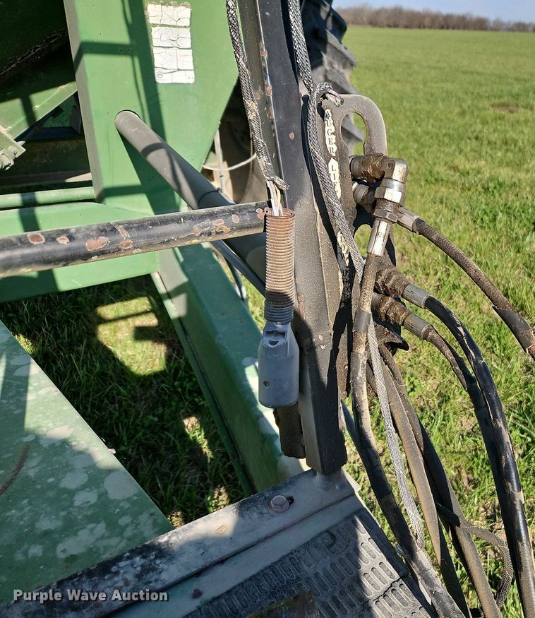 image for item EI3663 Brent GC572 grain cart