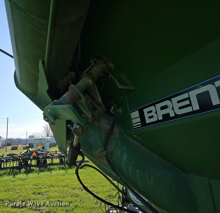 image for item EI3663 Brent GC572 grain cart