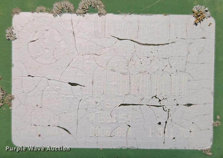 image for item EI3663 Brent GC572 grain cart