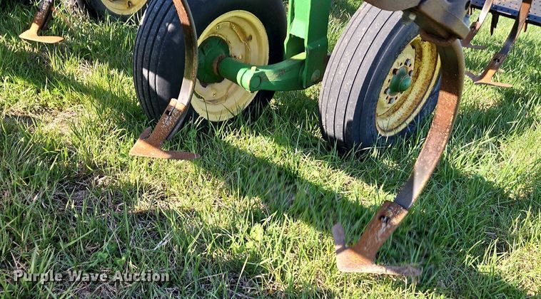 image for item EI3664 John Deere 726 mulch finisher