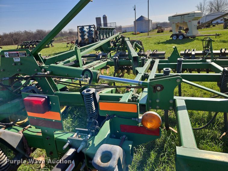image for item EI3664 John Deere 726 mulch finisher