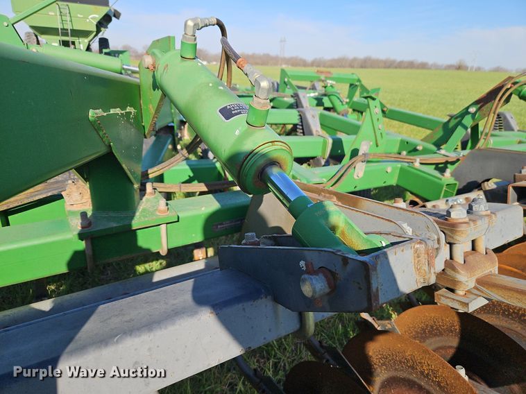 image for item EI3664 John Deere 726 mulch finisher