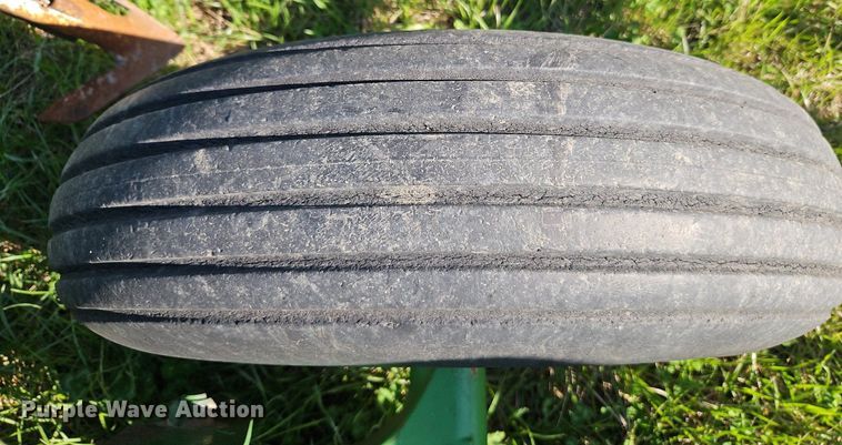 image for item EI3664 John Deere 726 mulch finisher