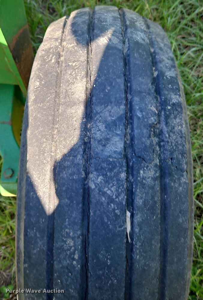 image for item EI3664 John Deere 726 mulch finisher
