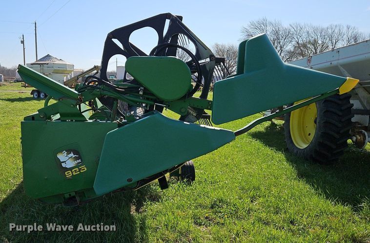 image for item EI3665 John Deere 925 flex head