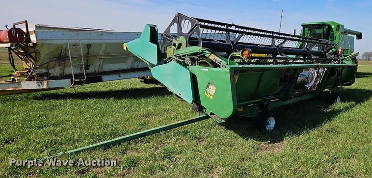 image for item EI3665 John Deere 925 flex head