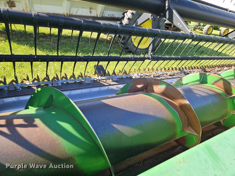 image for item EI3665 John Deere 925 flex head