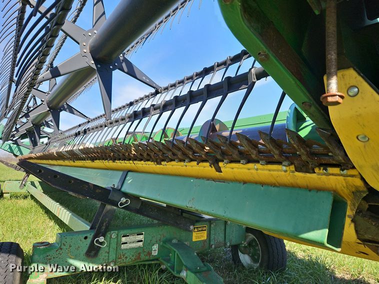 image for item EI3665 John Deere 925 flex head