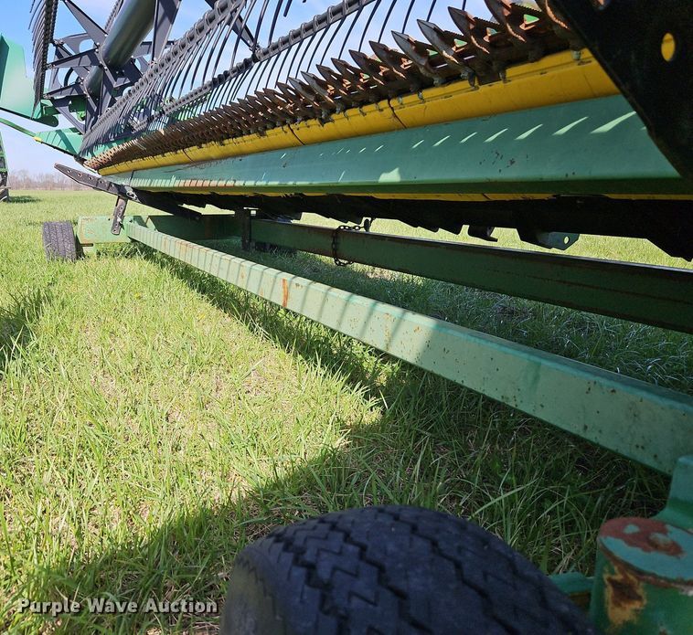 image for item EI3665 John Deere 925 flex head