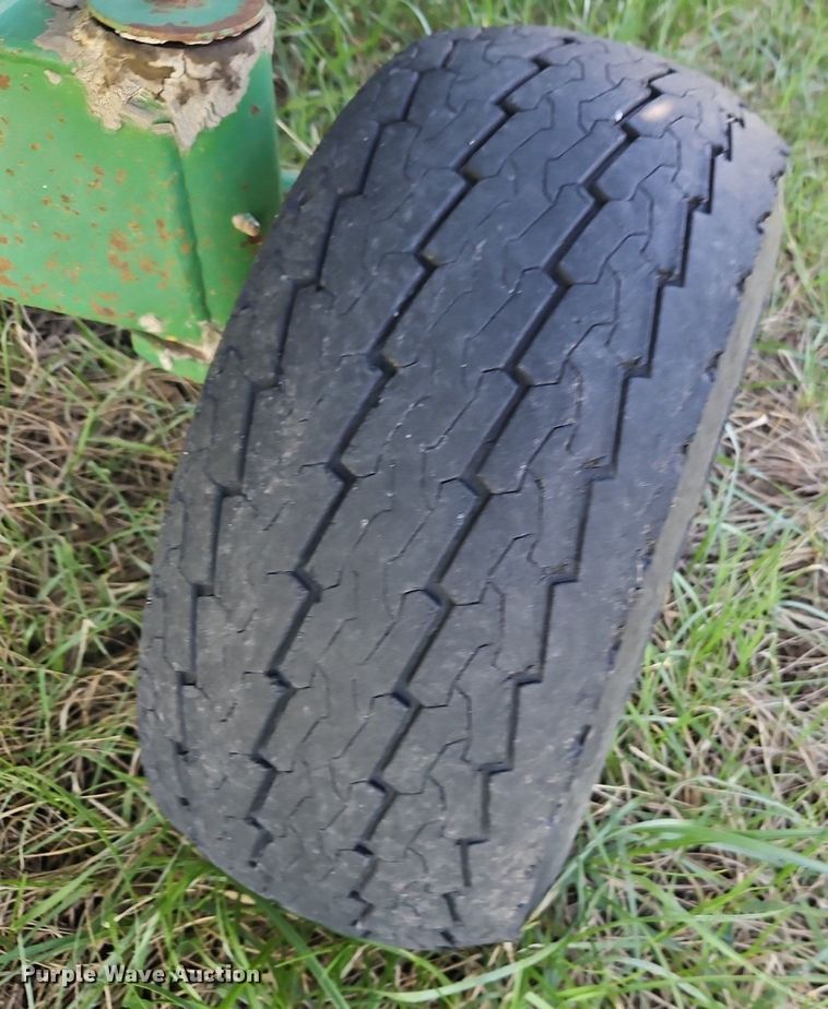 image for item EI3665 John Deere 925 flex head