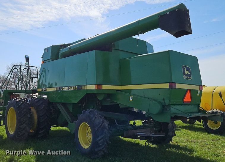 image for item EI3666 1991 John Deere 9500 RWA combine