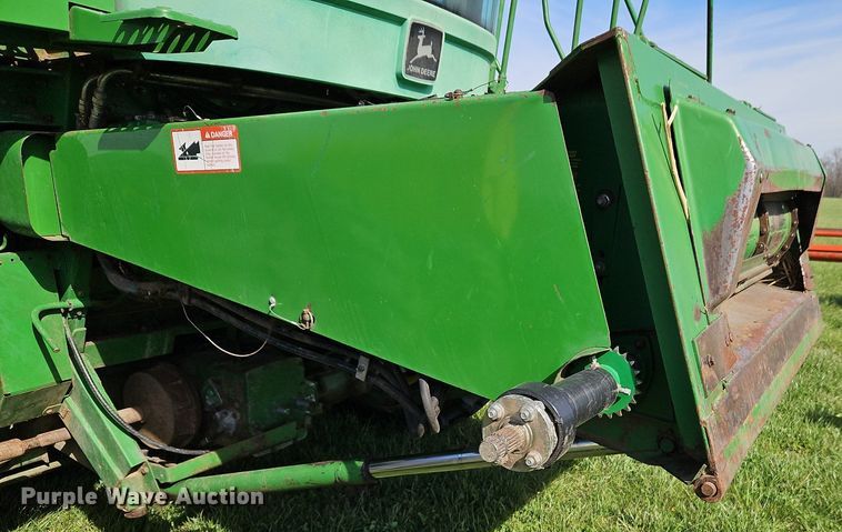 image for item EI3666 1991 John Deere 9500 RWA combine