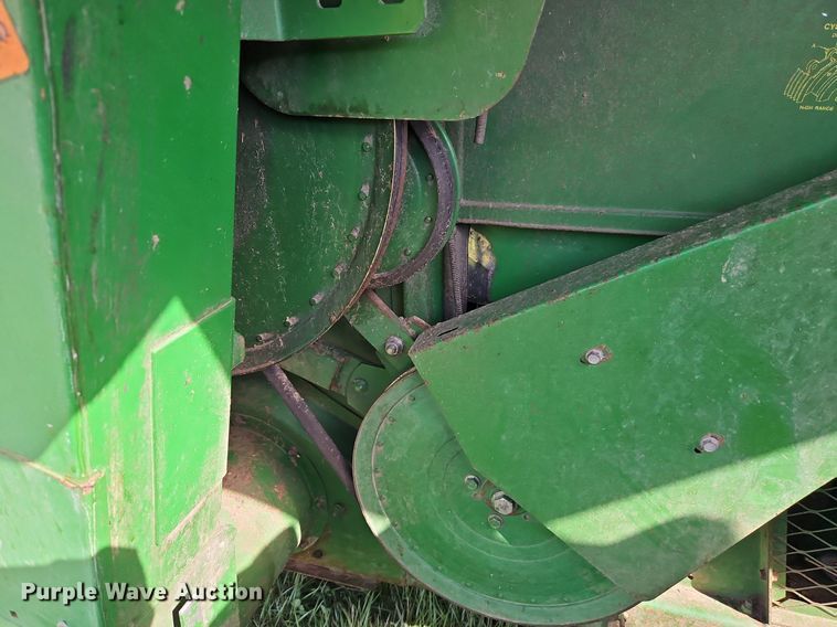 image for item EI3666 1991 John Deere 9500 RWA combine
