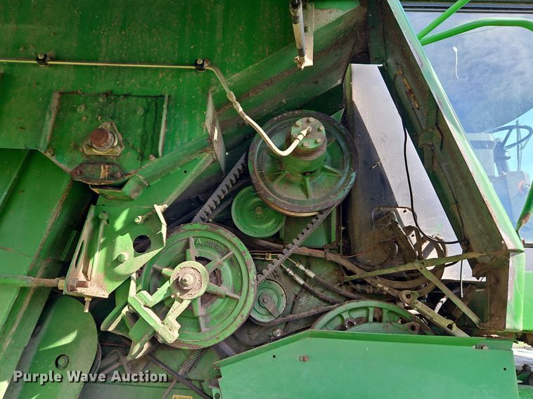image for item EI3666 1991 John Deere 9500 RWA combine