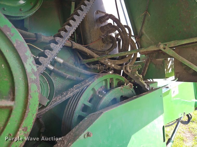image for item EI3666 1991 John Deere 9500 RWA combine