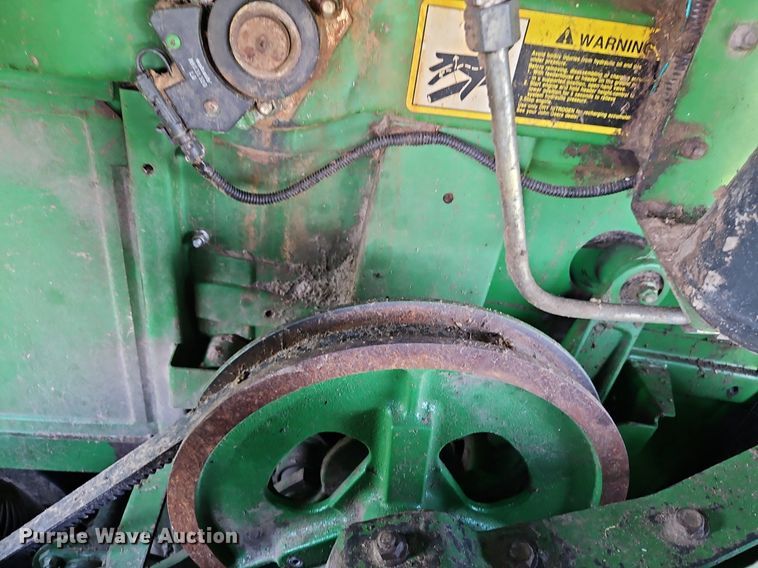image for item EI3666 1991 John Deere 9500 RWA combine