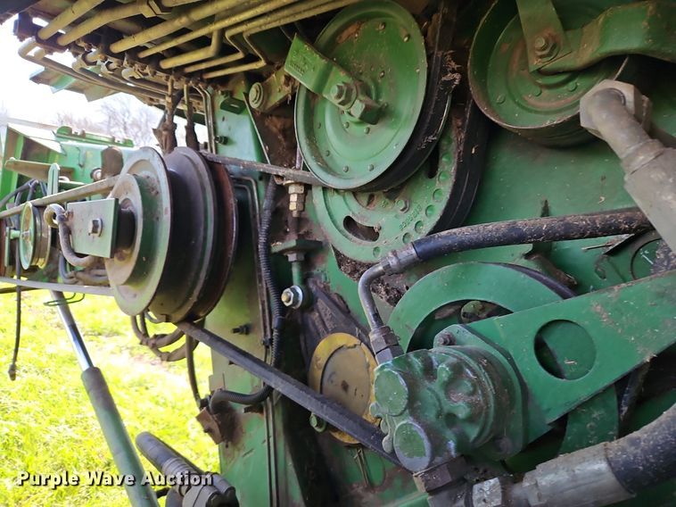 image for item EI3666 1991 John Deere 9500 RWA combine