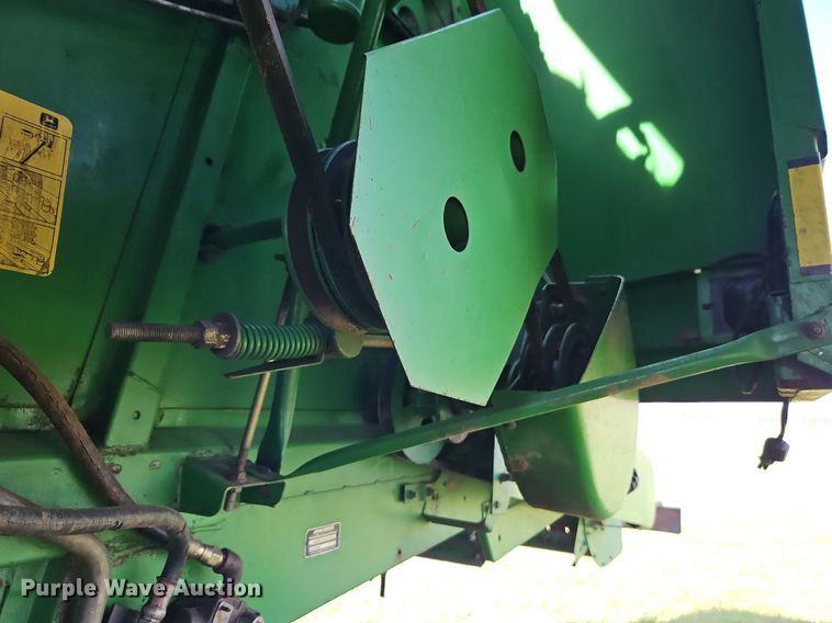 image for item EI3666 1991 John Deere 9500 RWA combine