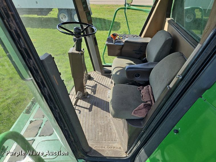 image for item EI3666 1991 John Deere 9500 RWA combine