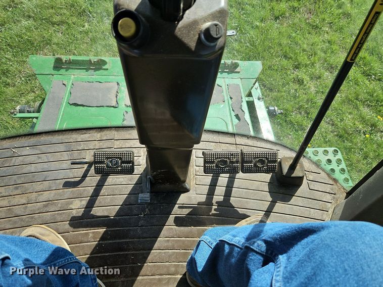 image for item EI3666 1991 John Deere 9500 RWA combine