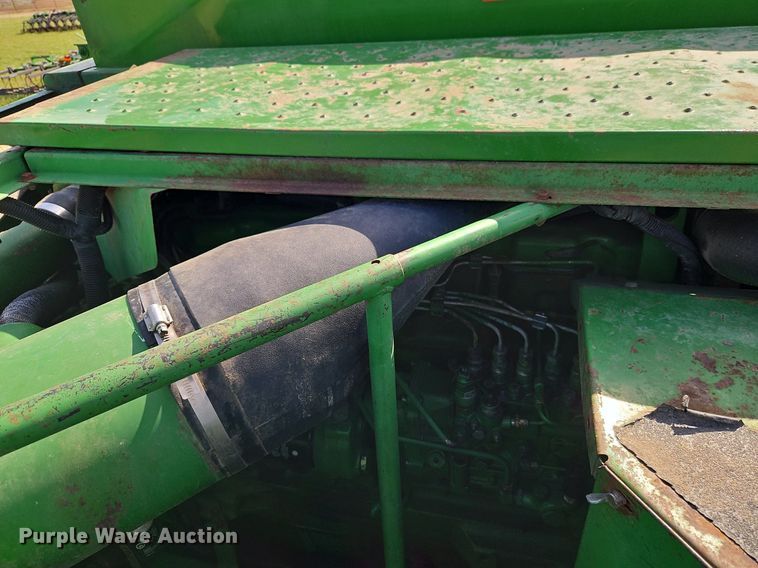 image for item EI3666 1991 John Deere 9500 RWA combine