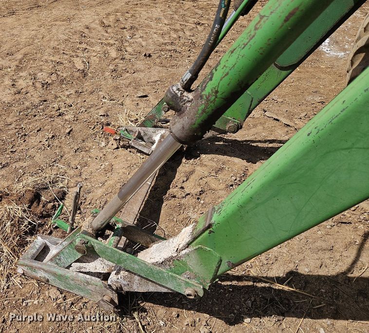 image for item EI3669 1983 John Deere 4050 MFWD tractor