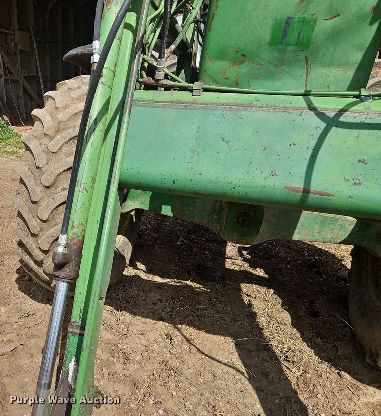 image for item EI3669 1983 John Deere 4050 MFWD tractor