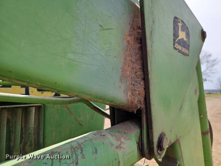 image for item EI3669 1983 John Deere 4050 MFWD tractor