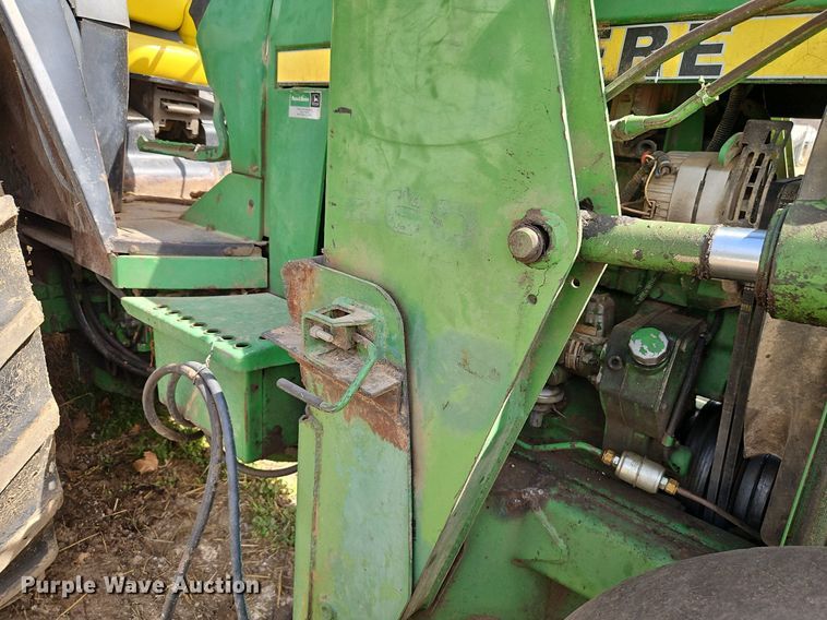 image for item EI3669 1983 John Deere 4050 MFWD tractor