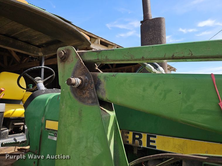 image for item EI3669 1983 John Deere 4050 MFWD tractor