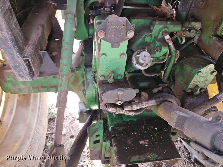 image for item EI3669 1983 John Deere 4050 MFWD tractor