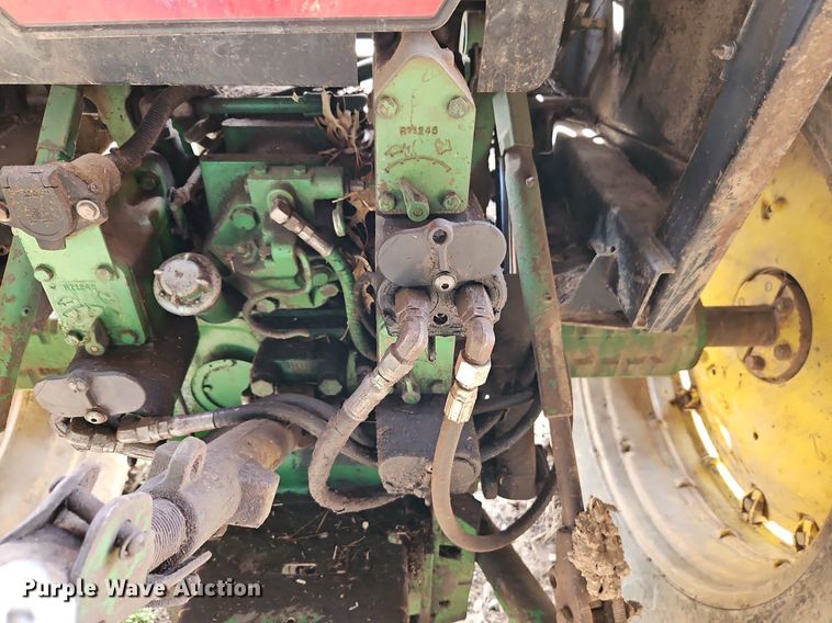 image for item EI3669 1983 John Deere 4050 MFWD tractor